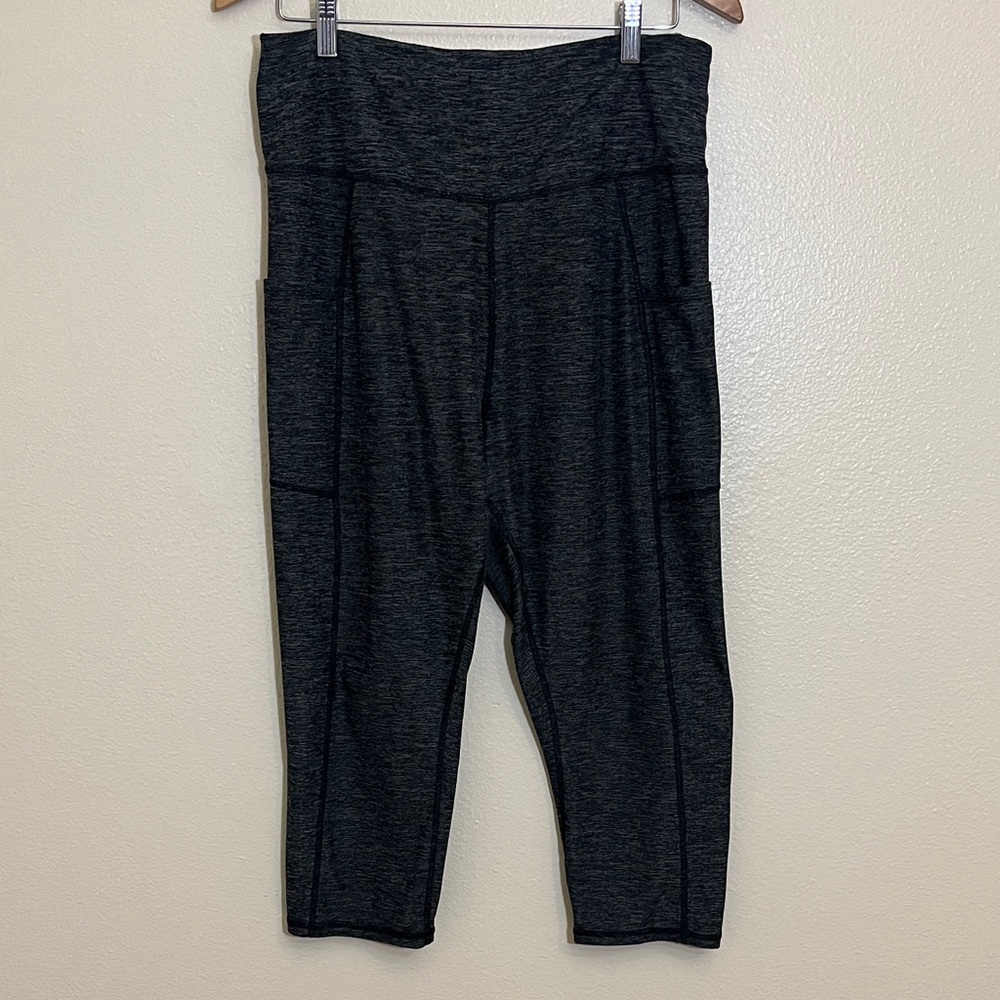 Nine West Active Gray Plus Size Capri Leggings